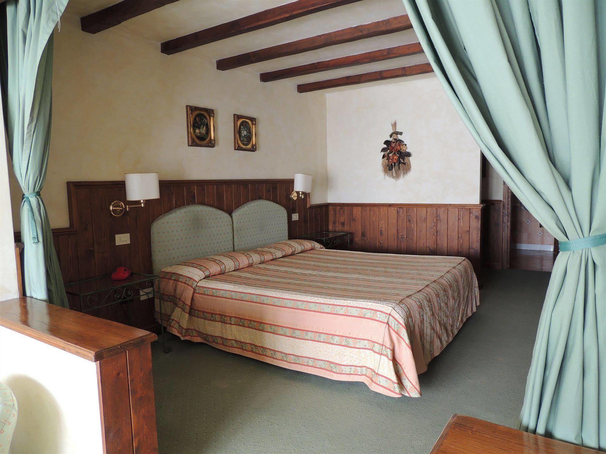 Country Relais I Due Laghi Villa Anguillara Sabazia Eksteriør billede